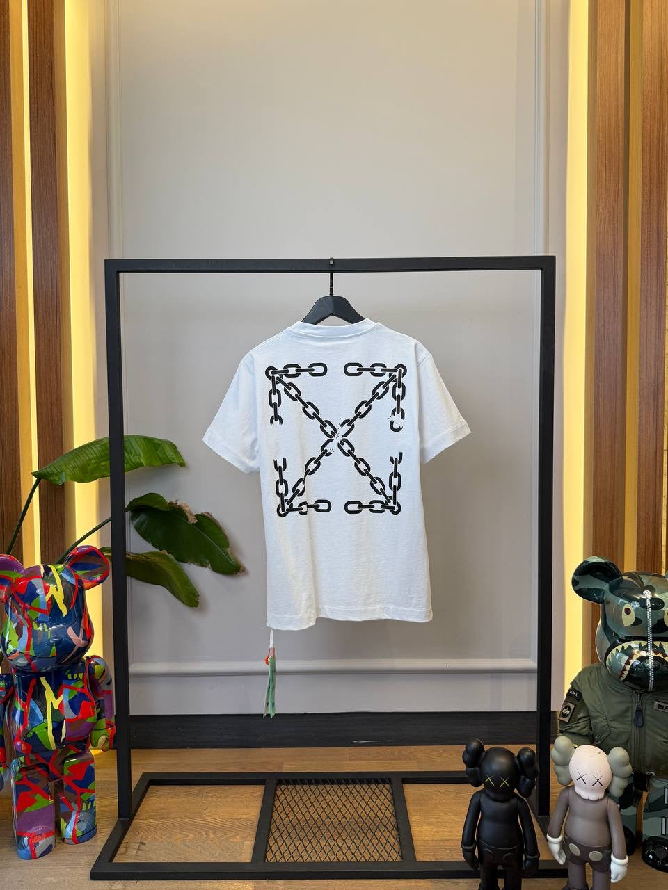 Off-White T-shirt